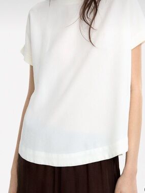 Parfois ✨ Ecru Plain T-Shirt with Ribbed Details M NWOT
